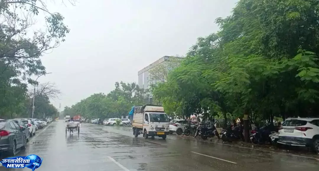 UP, में बारिश को लेकर ऑरेंज अलर्ट, नोएडा में सतर्कता बढ़ी UP, में बारिश को लेकर ऑरेंज अलर्ट, नोएडा में सतर्कता बढ़ी