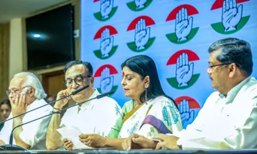 गुजरात: कांग्रेस ने एमएसपी की कानूनी गारंटी और मानसून से पहले के कार्यों की जांच की मांग की गुजरात: कांग्रेस ने एमएसपी की कानूनी गारंटी और मानसून से पहले के कार्यों की जांच की मांग की