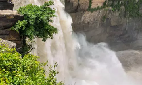 कर्नाटक : मानसून के जोर पकड़ने से नदियों का जलस्तर बढ़ा, बाढ़ का खतरा कर्नाटक : मानसून के जोर पकड़ने से नदियों का जलस्तर बढ़ा, बाढ़ का खतरा