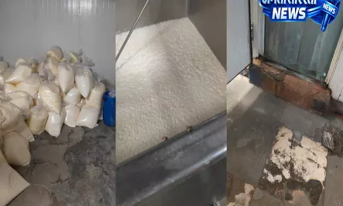 Telangana: डेयरी इकाइयों पर खाद्य सुरक्षा विभाग की बड़ी कार्रवाई, लाइसेंस निलंबित Telangana: डेयरी इकाइयों पर खाद्य सुरक्षा विभाग की बड़ी कार्रवाई, लाइसेंस निलंबित
