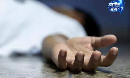 पश्चिमी Delhi में आग का कहर, महिला की मौत पश्चिमी Delhi में आग का कहर, महिला की मौत