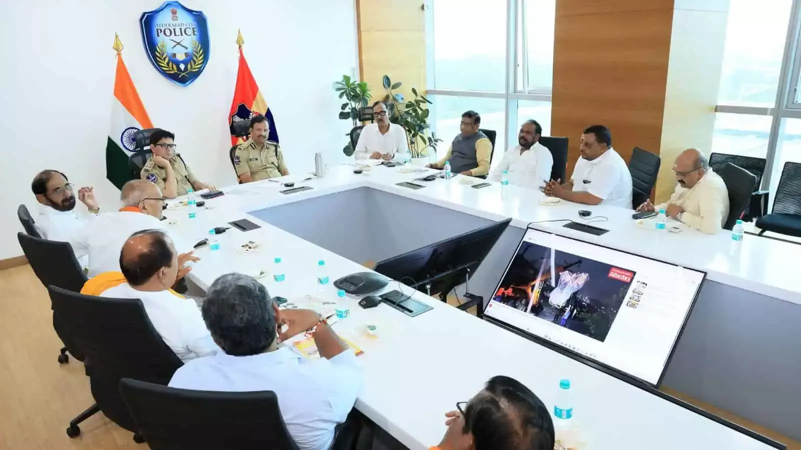 Hyderabad : गणेश प्रतिमा स्थापना पर हैदराबाद कमिश्नर की एडवाइजरी, सुरक्षा को दें प्राथमिकता