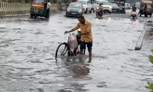 एनसीआर में मानसून मेहरबान: लगातार बारिश से पारा लुढ़का, आज भी येलो अलर्ट; जाम से जनजीवन प्रभावित एनसीआर में मानसून मेहरबान: लगातार बारिश से पारा लुढ़का, आज भी येलो अलर्ट; जाम से जनजीवन प्रभावित