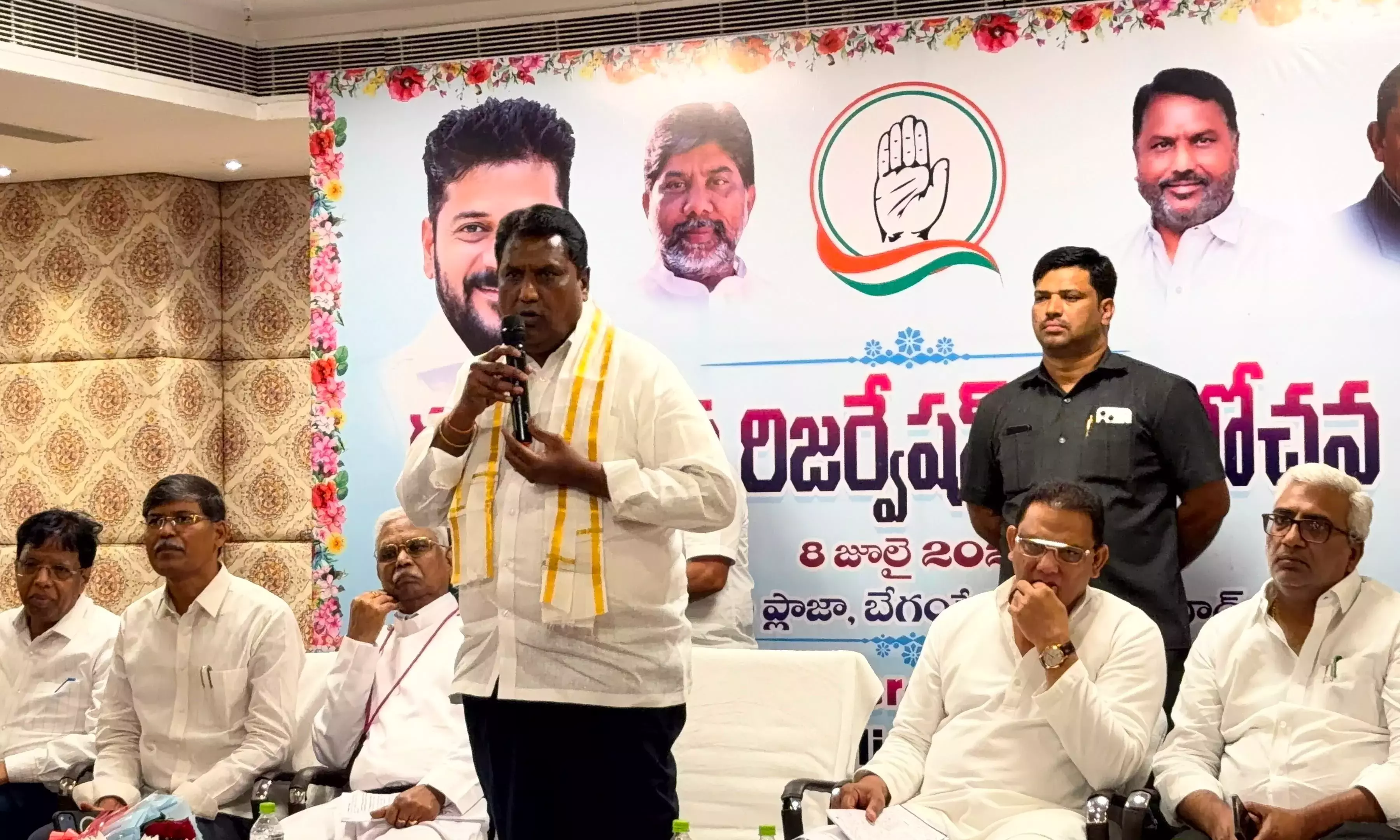 Telangana: एडलुरी ने दलित ईसाइयों के लिए एससी दर्जे की मांग का समर्थन किया Telangana: एडलुरी ने दलित ईसाइयों के लिए एससी दर्जे की मांग का समर्थन किया