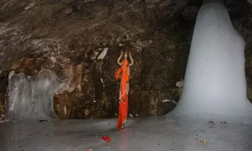 अमरनाथ गुफा का इतिहास: मुस्लिम चरवाहे ने की थी बाबा बर्फानी की खोज