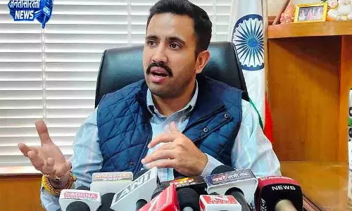 Himachal में सनातन को लेकर सियासी वार-पलटवार तेज Himachal में सनातन को लेकर सियासी वार-पलटवार तेज