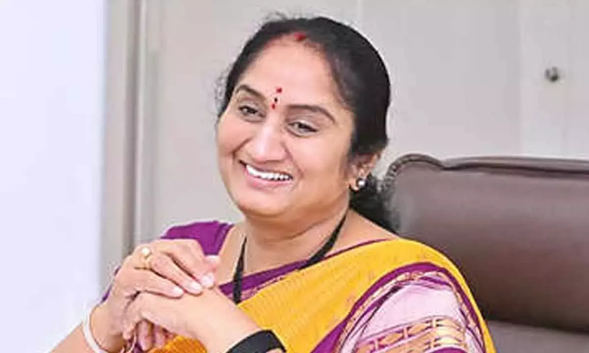 Andhra: सविता ने स्टूडेंट्स के लिए बढ़े हुए डाइट चार्ज की तारीफ़ की Andhra: सविता ने स्टूडेंट्स के लिए बढ़े हुए डाइट चार्ज की तारीफ़ की