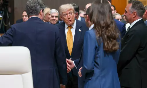 Trump ने कहा कि ईरान ‘खत्म’ हो गया है, और हमलों की चेतावनी दी