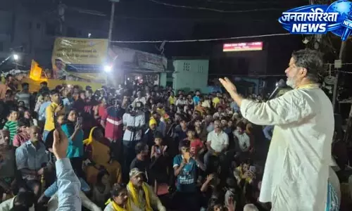 प्रशांत किशोर के 4 मास्टरस्ट्रोक, चुनावी मैदान में बढ़ी हलचल प्रशांत किशोर के 4 मास्टरस्ट्रोक, चुनावी मैदान में बढ़ी हलचल