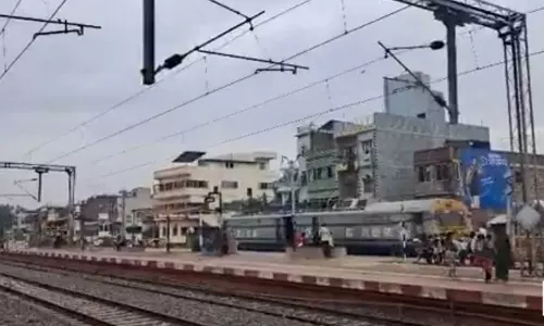 चोरों का नया कारनामा, रेलवे का हाईटेंशन तार चोरी चोरों का नया कारनामा, रेलवे का हाईटेंशन तार चोरी