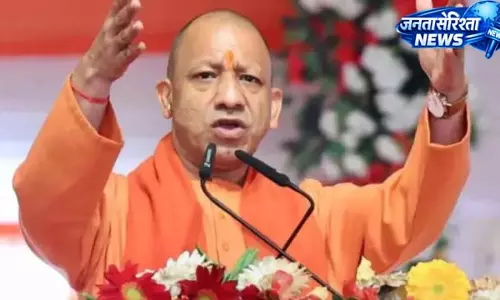 चित्रकूट में विकास की उड़ान, पहाड़ पर बना अनोखा एयरपोर्ट चित्रकूट में विकास की उड़ान, पहाड़ पर बना अनोखा एयरपोर्ट