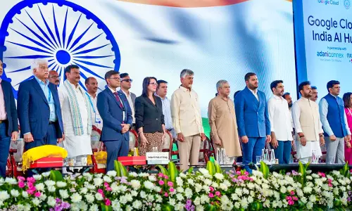 AI डेटा सेंटर्स की ग्लोबल रेस में भारत सबसे आगे AI डेटा सेंटर्स की ग्लोबल रेस में भारत सबसे आगे