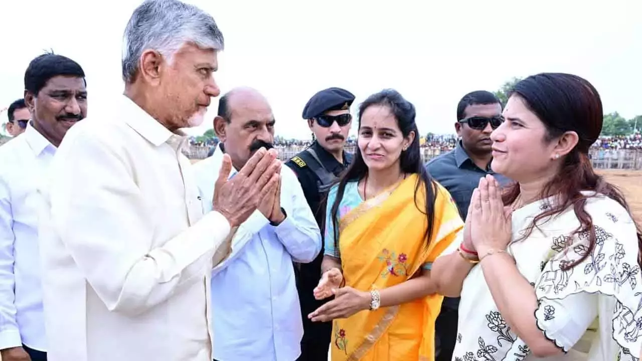 Andhra सरकार मी भूमि-मी हक्कू पहल के साथ भूमि सुधार तेज कर रही है Andhra सरकार मी भूमि-मी हक्कू पहल के साथ भूमि सुधार तेज कर रही है