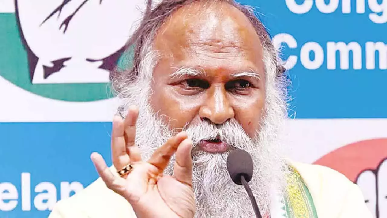 Telangana: जग्गा रेड्डी का कहना है कि हरीश रेवंत, उत्तम पर झूठे आरोप लगाकर जनता को गुमराह कर रहे हैं Telangana: जग्गा रेड्डी का कहना है कि हरीश रेवंत, उत्तम पर झूठे आरोप लगाकर जनता को गुमराह कर रहे हैं
