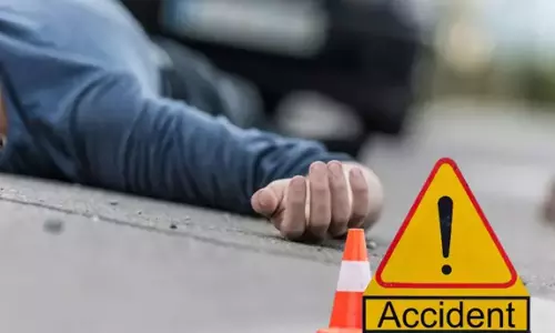 Speeding रफ्तार वाहनों ने ली तीन जानें, कई घायल अस्पताल में भर्ती Speeding रफ्तार वाहनों ने ली तीन जानें, कई घायल अस्पताल में भर्ती