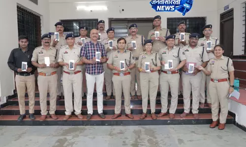 SSP भोजराम पटेल ने 68 मोबाइल डाटा टर्मिनल डिवाइस का किया वितरण
