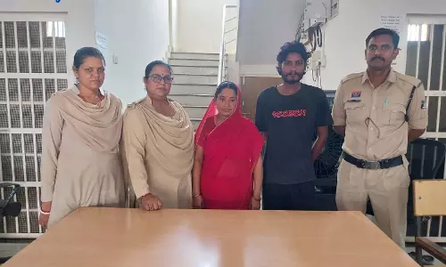 दहेज प्रताड़ना मामले में दुर्ग पुलिस की कार्रवाई, वैशाली नगर से दो आरोपी गिरफ्तार दहेज प्रताड़ना मामले में दुर्ग पुलिस की कार्रवाई, वैशाली नगर से दो आरोपी गिरफ्तार
