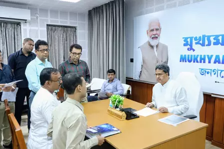 त्रिपुरा राज्य में सस्ती और अच्छी हेल्थकेयर सुविधाएं देने के लिए प्रतिबद्ध: सीएम साहा त्रिपुरा राज्य में सस्ती और अच्छी हेल्थकेयर सुविधाएं देने के लिए प्रतिबद्ध: सीएम साहा