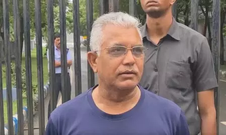 पश्चिम बंगाल में कानून का राज हर हाल में होगा, पुलिस को पूरी छूट : दिलीप घोष पश्चिम बंगाल में कानून का राज हर हाल में होगा, पुलिस को पूरी छूट : दिलीप घोष