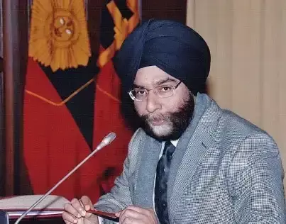 Chandigarh: पूर्व आईएएस ने पंजाब में सत्य और जवाबदेही आयोग बनाने की मांग की Chandigarh: पूर्व आईएएस ने पंजाब में सत्य और जवाबदेही आयोग बनाने की मांग की
