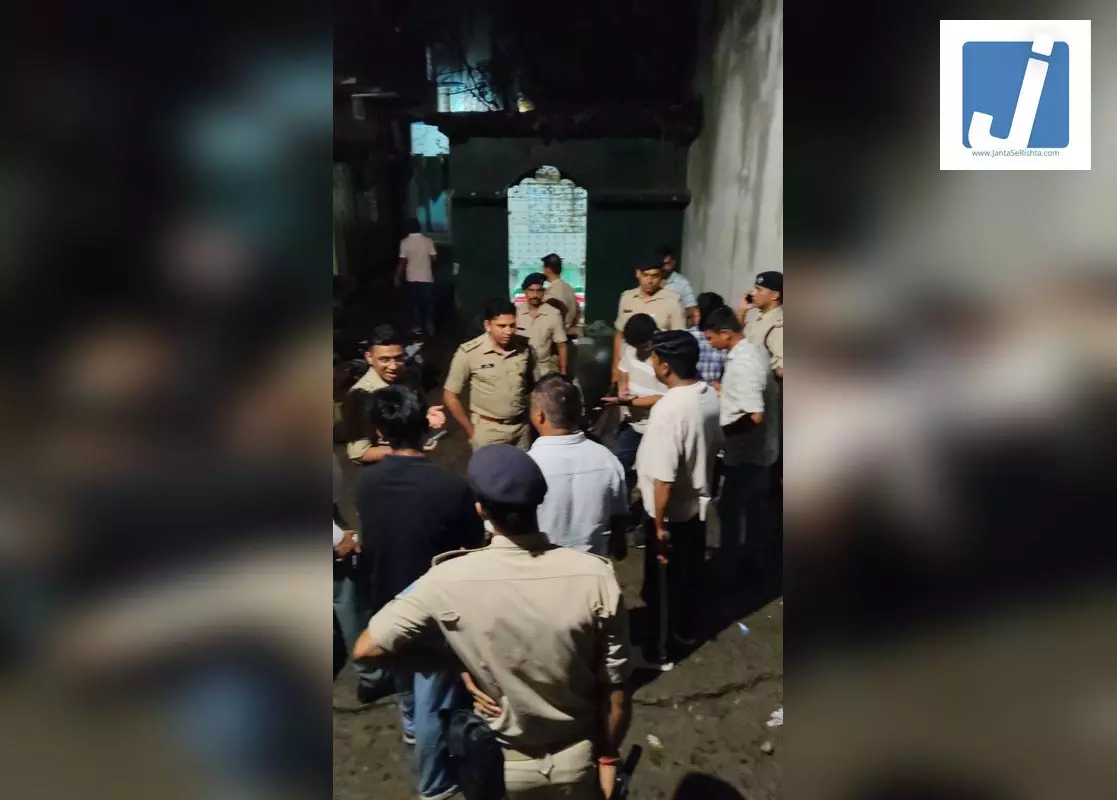 युवक को घेरकर मार डाला, पुलिस मुठभेड़ में मुख्य आरोपी के पैर में लगी गोली युवक को घेरकर मार डाला, पुलिस मुठभेड़ में मुख्य आरोपी के पैर में लगी गोली