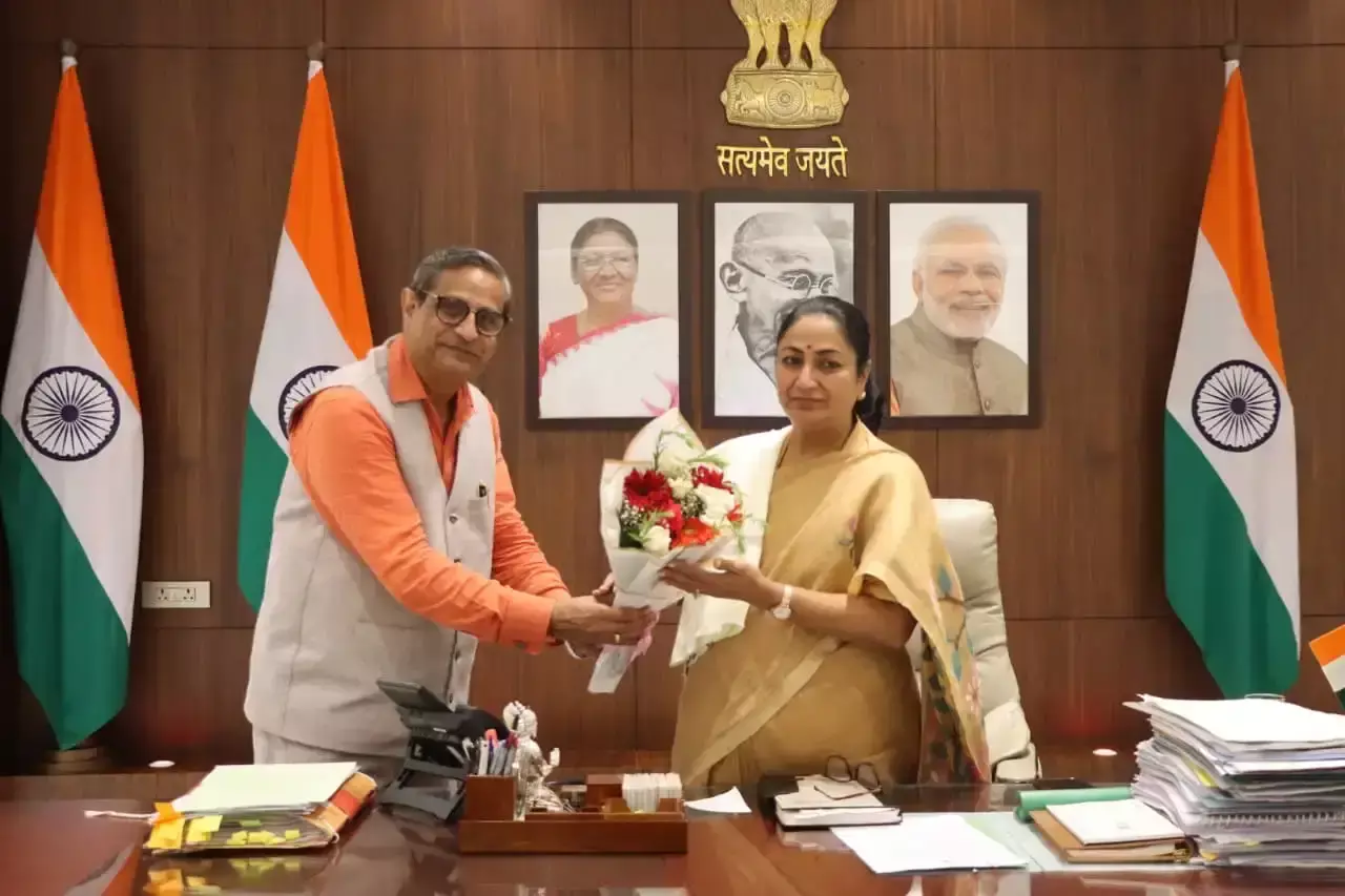 New Delhi: डीसीपीसीआर के नए अध्यक्ष के रूप में ओम प्रकाश व्यास ने शुरू किया कार्यकाल New Delhi: डीसीपीसीआर के नए अध्यक्ष के रूप में ओम प्रकाश व्यास ने शुरू किया कार्यकाल