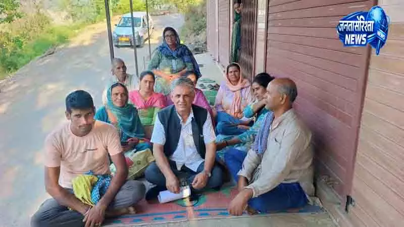 Mandi बादल फटने के एक साल बाद भी पुनर्वास का इंतजार Mandi बादल फटने के एक साल बाद भी पुनर्वास का इंतजार