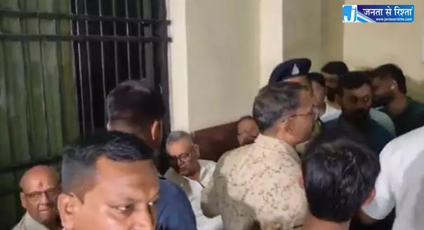 EOW रिमांड में रामगोपाल अग्रवाल रहेंगे 17 जुलाई तक EOW रिमांड में रामगोपाल अग्रवाल रहेंगे 17 जुलाई तक