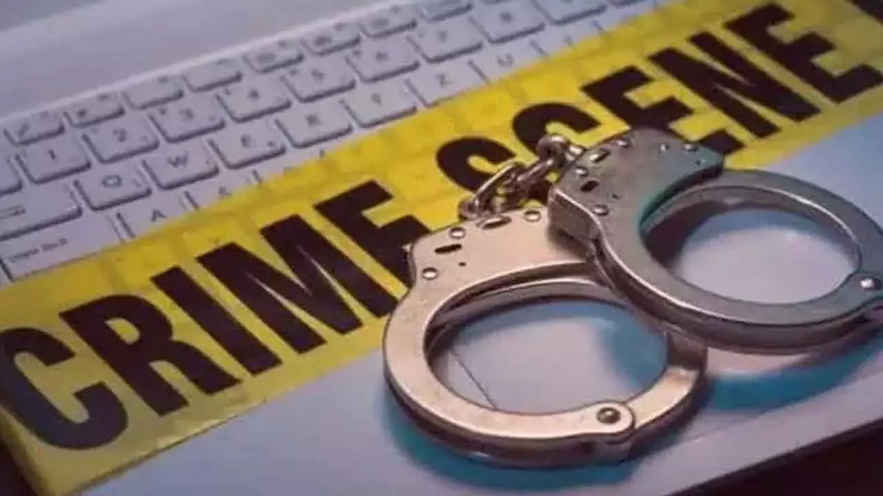 Hyderabad साइबर क्राइम पुलिस ने राज्यों में 14 मामले सुलझाए, 36 को गिरफ्तार किया Hyderabad साइबर क्राइम पुलिस ने राज्यों में 14 मामले सुलझाए, 36 को गिरफ्तार किया