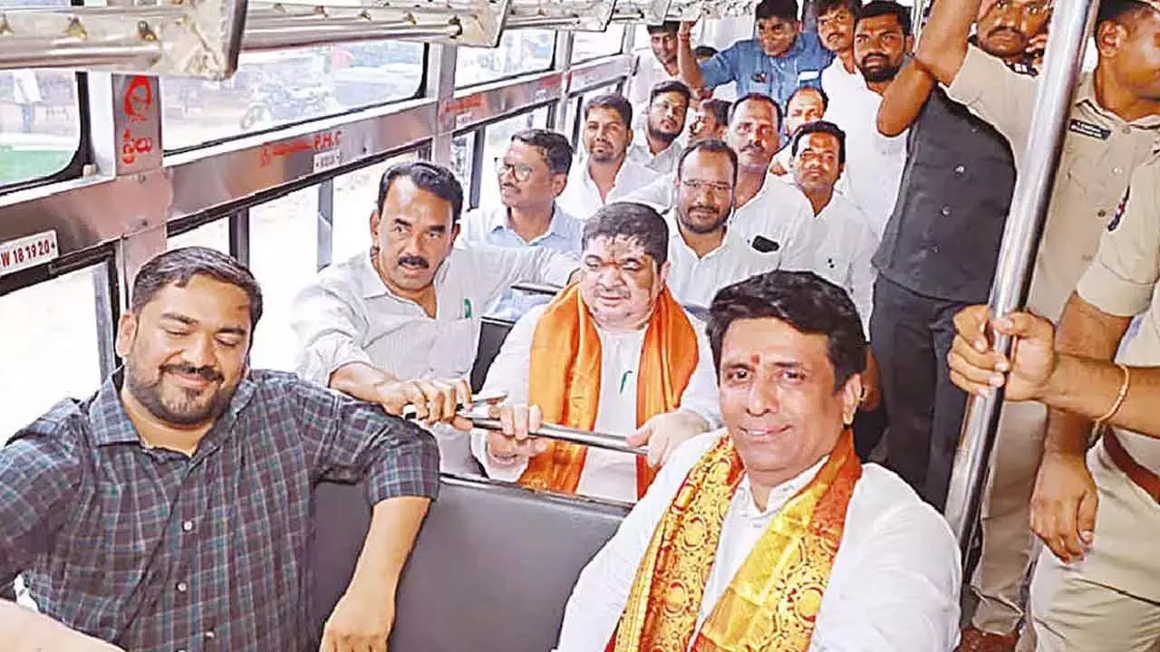 TGSRTC अब देश की सर्वश्रेष्ठ सार्वजनिक परिवहन प्रणालियों में से एक है TGSRTC अब देश की सर्वश्रेष्ठ सार्वजनिक परिवहन प्रणालियों में से एक है
