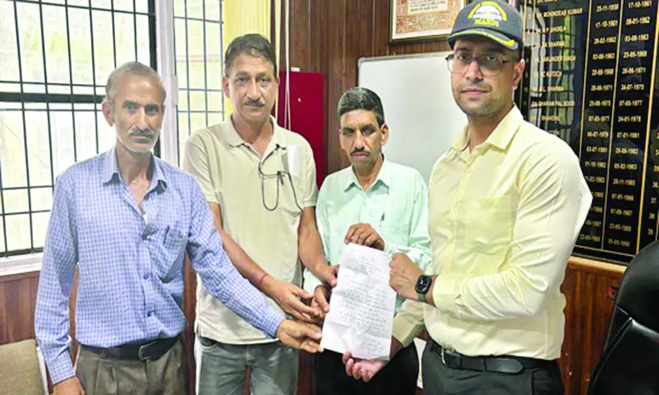 चार साल से बदहाल सुंदरनगर-कपाही-लेदा सडक़ चार साल से बदहाल सुंदरनगर-कपाही-लेदा सडक़