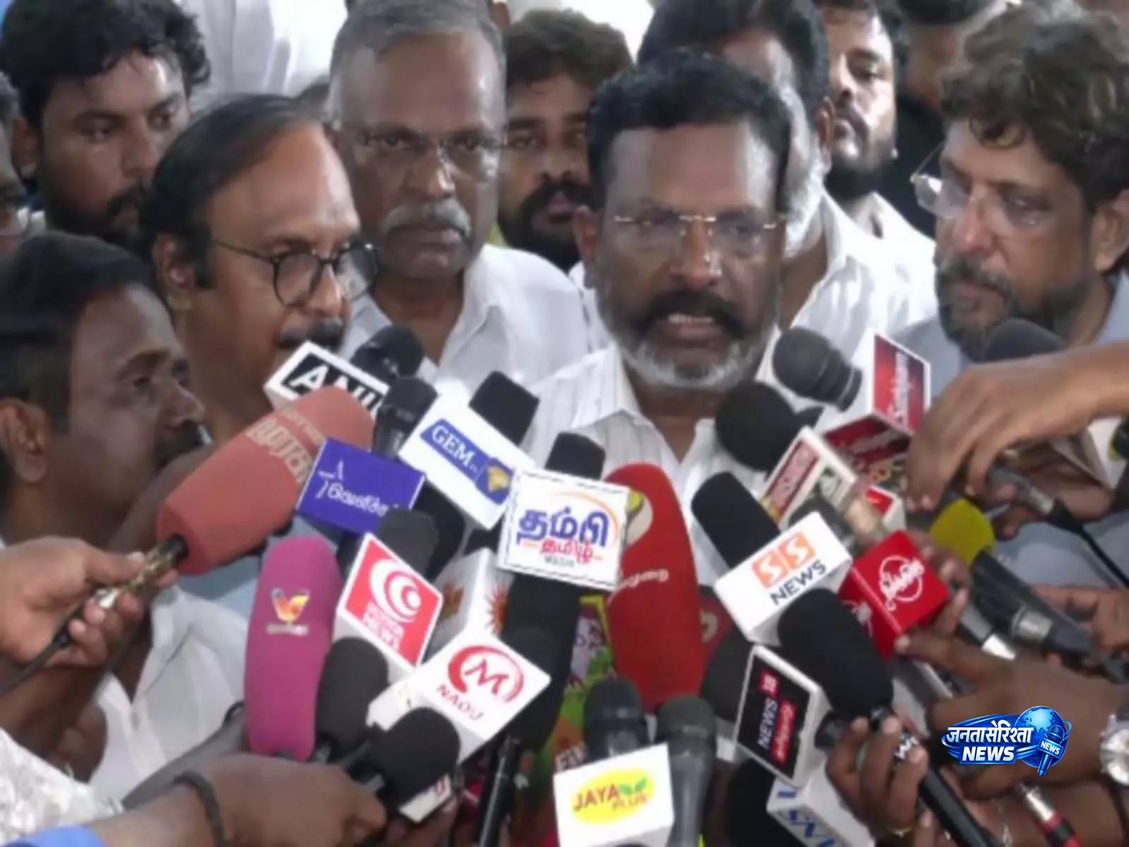DMK से दोस्ती जारी रहेगी: थिरुमावलवन, वन नेशन वन इलेक्शन पर BJP पर हमला DMK से दोस्ती जारी रहेगी: थिरुमावलवन, वन नेशन वन इलेक्शन पर BJP पर हमला