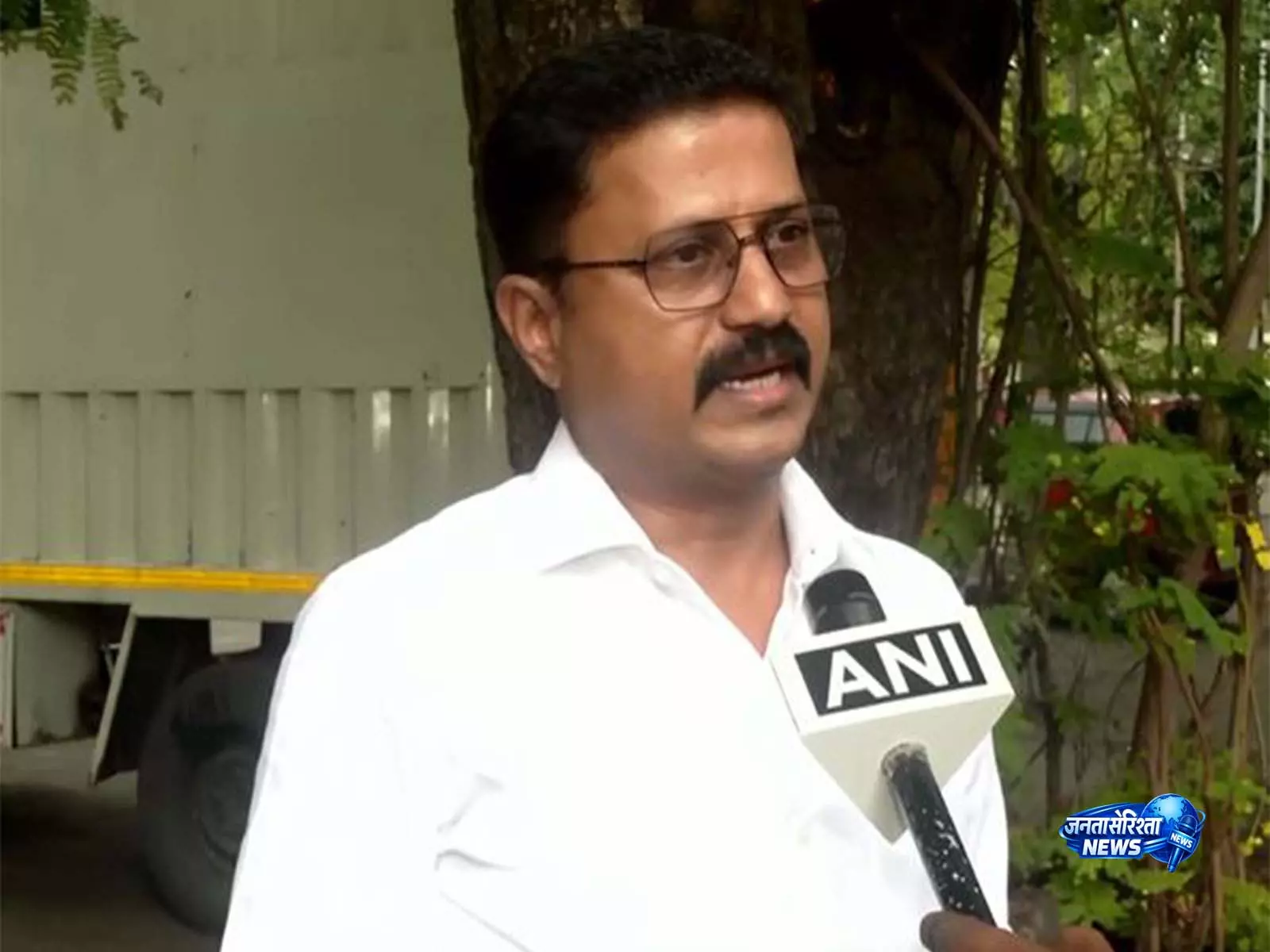 TVK पर DMK का हमला, छात्रों को प्रभावित करने का लगाया आरोप TVK पर DMK का हमला, छात्रों को प्रभावित करने का लगाया आरोप
