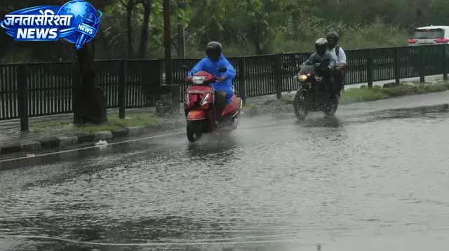 बारिश से ट्राइसिटी बेहाल, मौसम विभाग का अलर्ट जारी बारिश से ट्राइसिटी बेहाल, मौसम विभाग का अलर्ट जारी