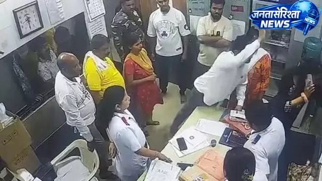 डॉक्टर बोले- कभी वापस नहीं आएंगे, छोड़ दिया शहर डॉक्टर बोले- कभी वापस नहीं आएंगे, छोड़ दिया शहर