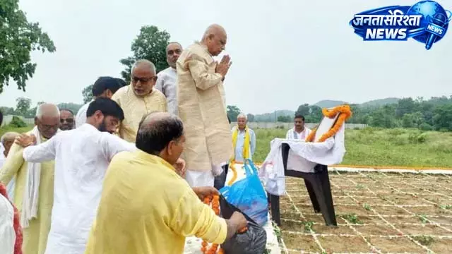 पूर्व CM चंद्रशेखर बाबू की पुण्यतिथि पर भावुक हुए गौरव पूर्व CM चंद्रशेखर बाबू की पुण्यतिथि पर भावुक हुए गौरव