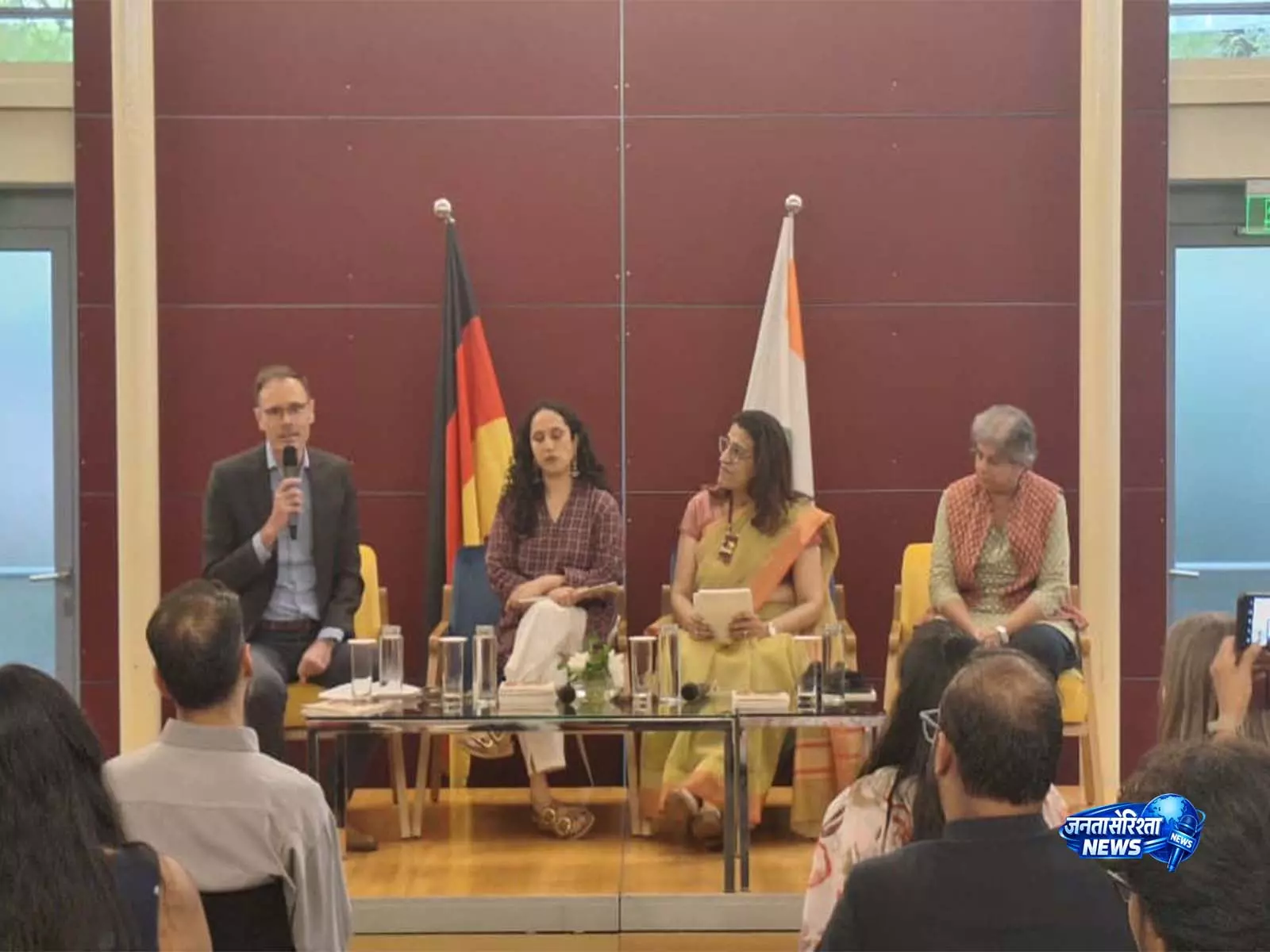 India और जर्मनी ने जेंडर-रिस्पॉन्सिव एनर्जी ट्रांज़िशन पर चर्चा की India और जर्मनी ने जेंडर-रिस्पॉन्सिव एनर्जी ट्रांज़िशन पर चर्चा की