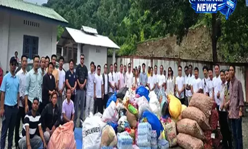 AAPSU टीम पहुंची यज़ाली, बादल फटने से प्रभावित परिवारों को बांटी राहत सामग्री