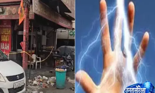 Ghaziabad: जलभराव के बीच बड़ा हादसा, ट्रांसफार्मर से करंट लगने पर 22 वर्षीय युवक ने गंवाई जान