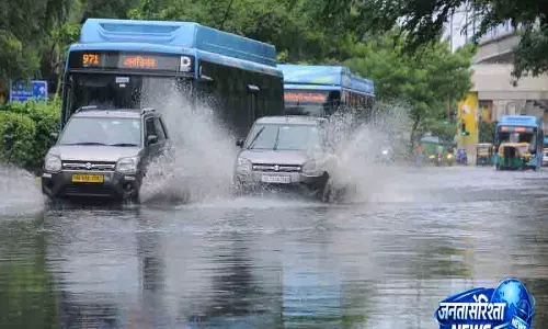 Delhi-NCR में जलभराव, ऑरेंज अलर्ट