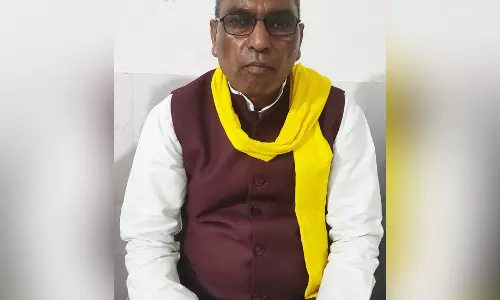 ओम प्रकाश राजभर का अखिलेश पर हमला, बोले गेट पर रेट का काउंटर बंद कीजिए कार्यकर्ताओं से मुलाकात के नाम पर हो रही वसूली ओम प्रकाश राजभर का अखिलेश पर हमला, बोले गेट पर रेट का काउंटर बंद कीजिए कार्यकर्ताओं से मुलाकात के नाम पर हो रही वसूली
