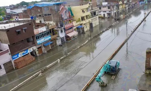 Kanpur : बारिश से मौसम हुआ सुहाना, तापमान में गिरावट Kanpur : बारिश से मौसम हुआ सुहाना, तापमान में गिरावट