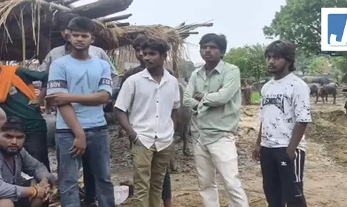 प्रेम-प्रसंग के चलते युवक की पीट-पीटकर हत्या, प्रेमिका भी गंभीर प्रेम-प्रसंग के चलते युवक की पीट-पीटकर हत्या, प्रेमिका भी गंभीर