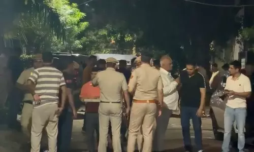 Gurugram में मुठभेड़ में चार गैंगस्टर मारे गए, 3 पुलिसकर्मी घायल Gurugram में मुठभेड़ में चार गैंगस्टर मारे गए, 3 पुलिसकर्मी घायल