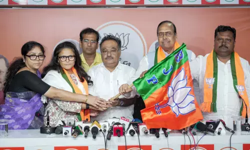 BJP में शामिल हुए तीन पूर्व तृणमूल सदस्य राज्यसभा उपचुनाव के लिए उम्मीदवार घोषित BJP में शामिल हुए तीन पूर्व तृणमूल सदस्य राज्यसभा उपचुनाव के लिए उम्मीदवार घोषित