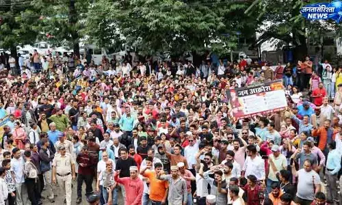 Kullu के क्षेत्रीय अस्पताल में महिला की मौत पर हंगामा तेज Kullu के क्षेत्रीय अस्पताल में महिला की मौत पर हंगामा तेज