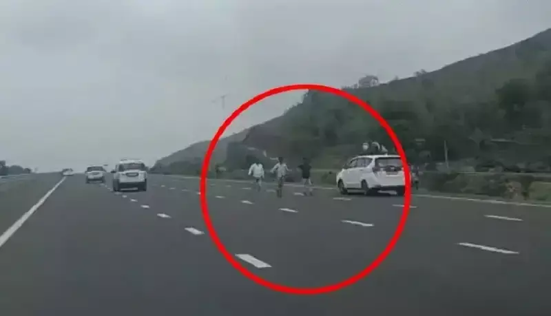 Bhopal: गडकरी की सुरक्षा में बड़ी चूक, एक्सप्रेसवे पर काफिले के सामने आए युवक