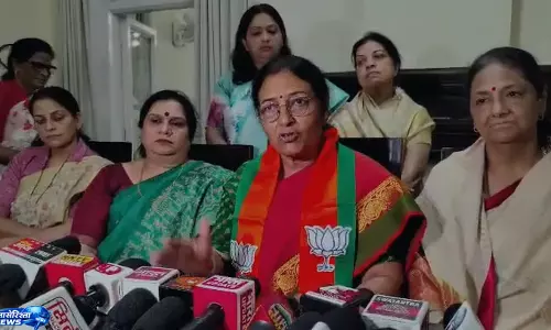 Meerut से भाजपा का संदेश, राजनीति में बढ़ेगी महिला भागीदारी Meerut से भाजपा का संदेश, राजनीति में बढ़ेगी महिला भागीदारी