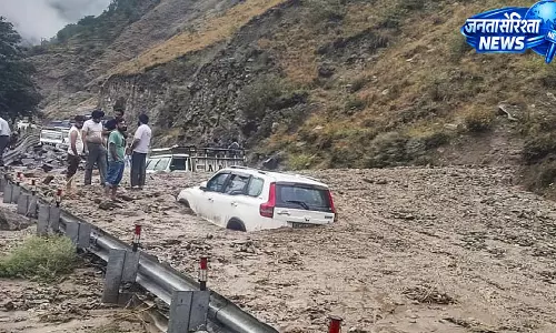 सिरमौर में भारी बारिश से हालात बिगड़े, काला अंब इंडस्ट्रियल एरिया में जलभराव; नदियां उफान पर सिरमौर में भारी बारिश से हालात बिगड़े, काला अंब इंडस्ट्रियल एरिया में जलभराव; नदियां उफान पर