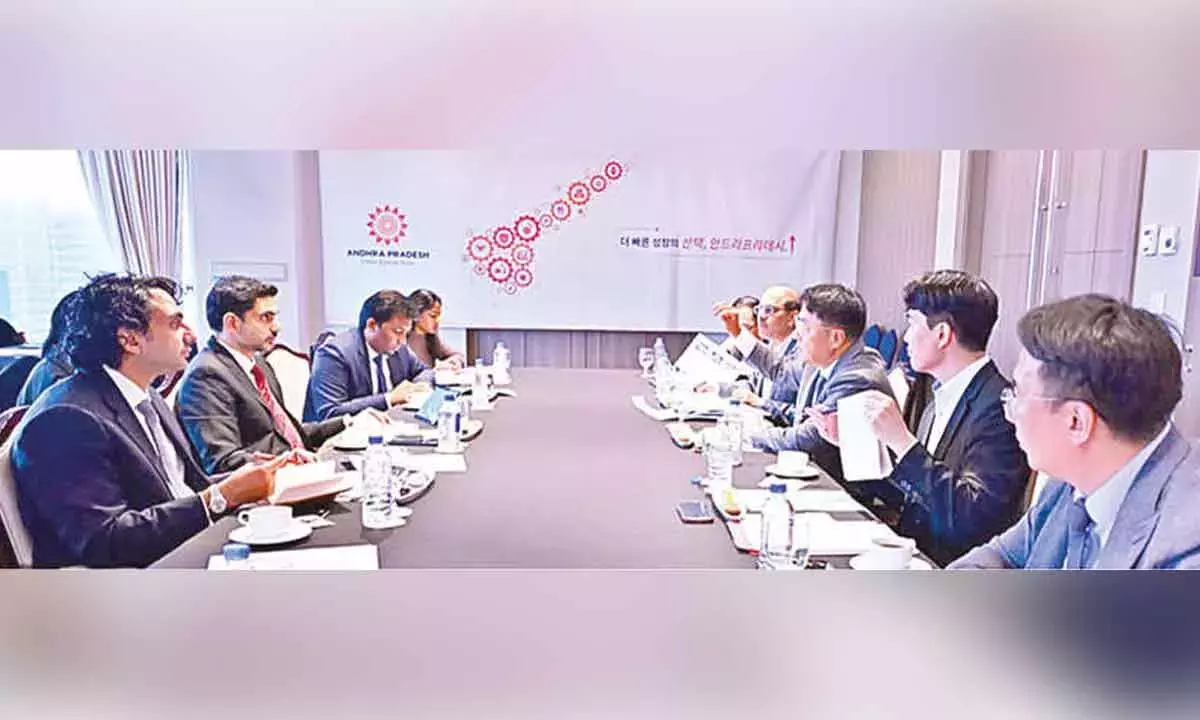Andhra: लोकेश ने किआ से ईवी हब का विस्तार करने का आग्रह किया Andhra: लोकेश ने किआ से ईवी हब का विस्तार करने का आग्रह किया